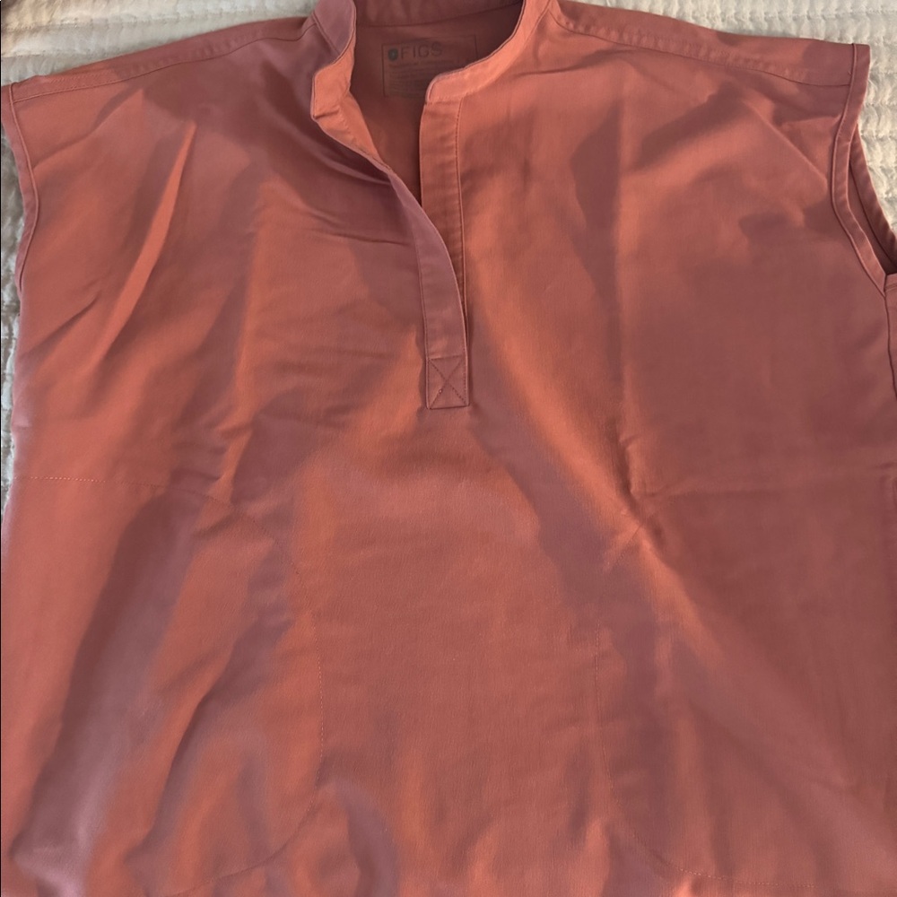 figs Rafael scrub top mauve